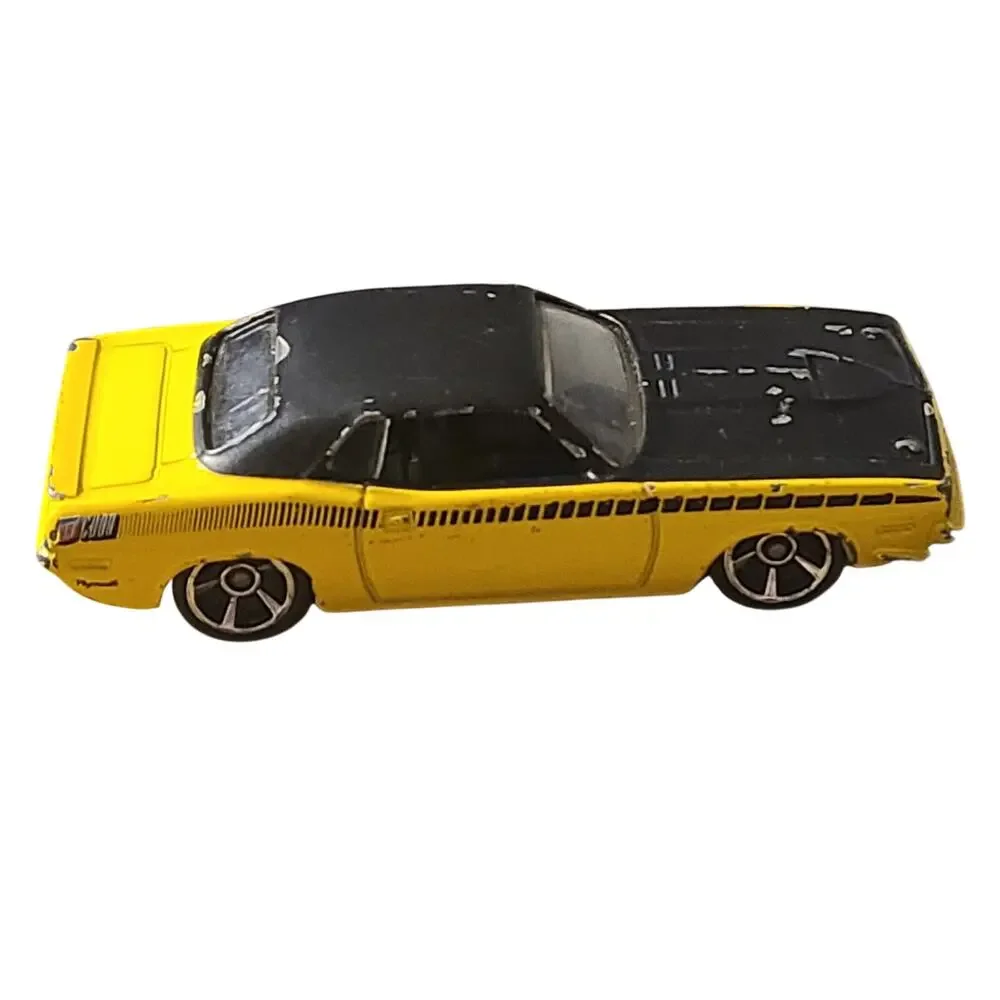 Hot Wheels VHTF 2010 Muscle Mania Yellow 70 Plymouth AAR Cuda